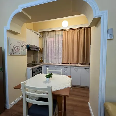 Apartman Alle's M Shyri Tirana