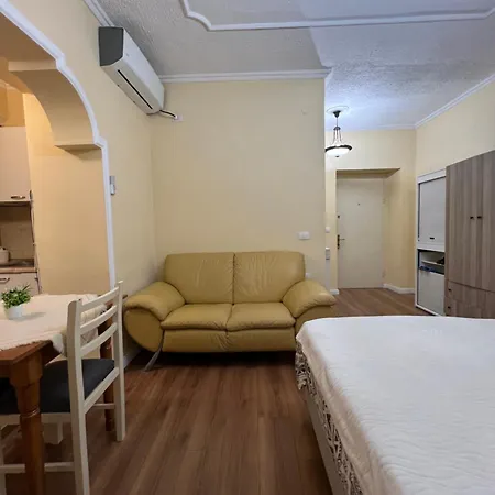 Alle's M Shyri Apartamento Tirana