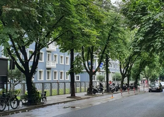 Alle's M Shyri Apartamento Tirana