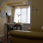 Alle's M Shyri Appartement *