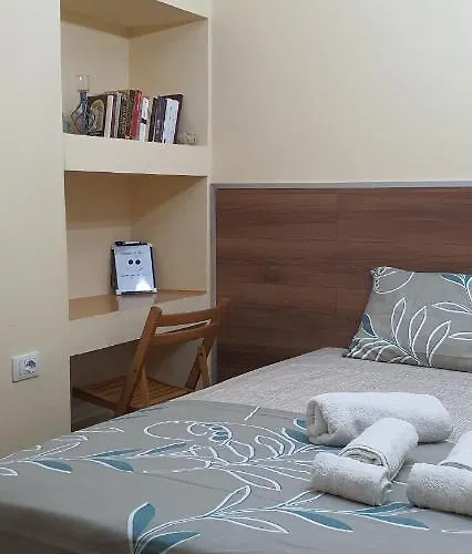 Alle's M Shyri Apartment